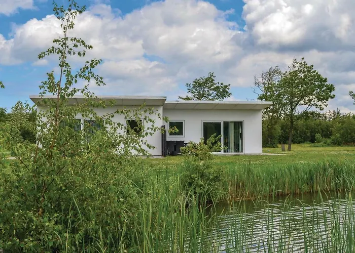 Holiday home Dyrefolden Vi *